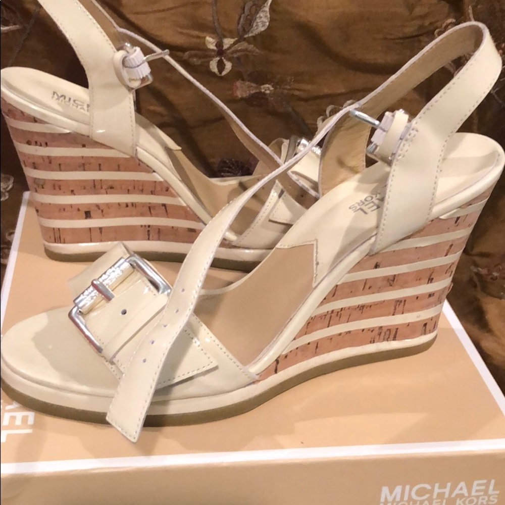 New cream Michael Kors wedge sandal